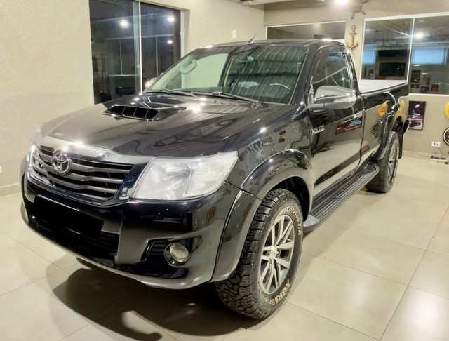 TOYOTA HILUX - Imagem 2