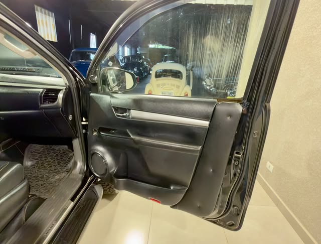 TOYOTA HILUX - Imagem 16