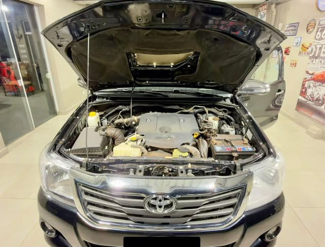 TOYOTA HILUX - Imagem 19