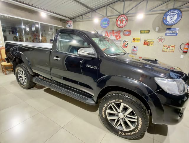 TOYOTA HILUX - Imagem 4
