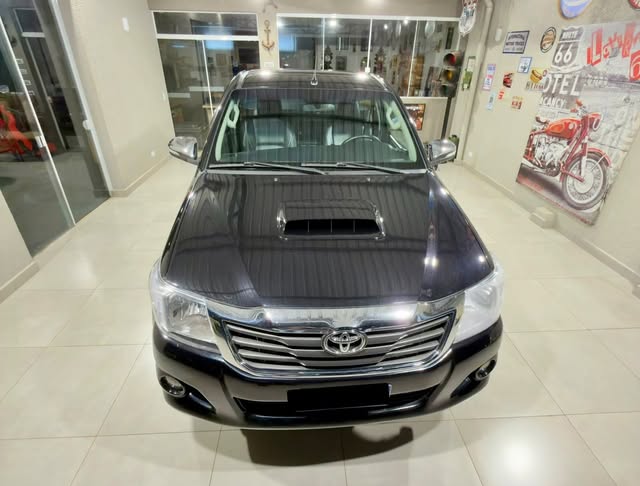 TOYOTA HILUX - Imagem 5