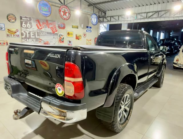 TOYOTA HILUX - Imagem 10