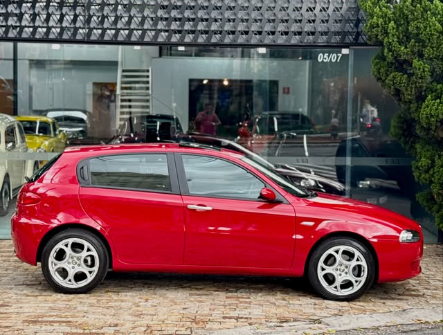 ALFA ROMEO 147 - Imagem 2
