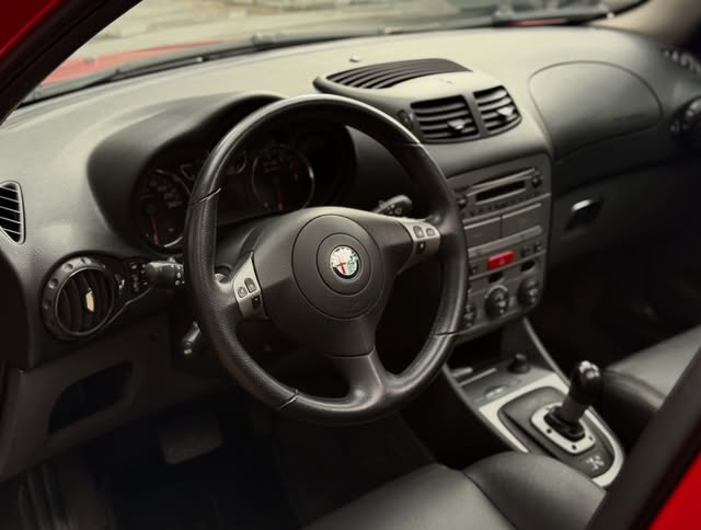 ALFA ROMEO 147 - Imagem 14