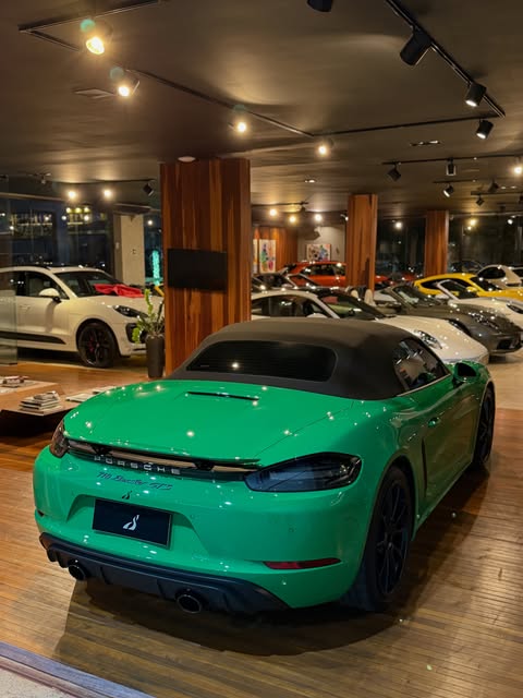 PORSCHE 718 BOXSTER 4.0 GTS - Imagem 7
