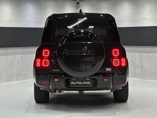 LAND ROVER DEFENDER - Imagem 9