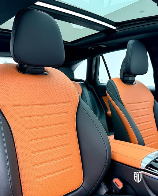 MERCEDES-BENZ GLC 300 AMG LINE - Imagem 14