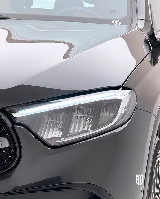 MERCEDES-BENZ GLC 300 AMG LINE - Imagem 4