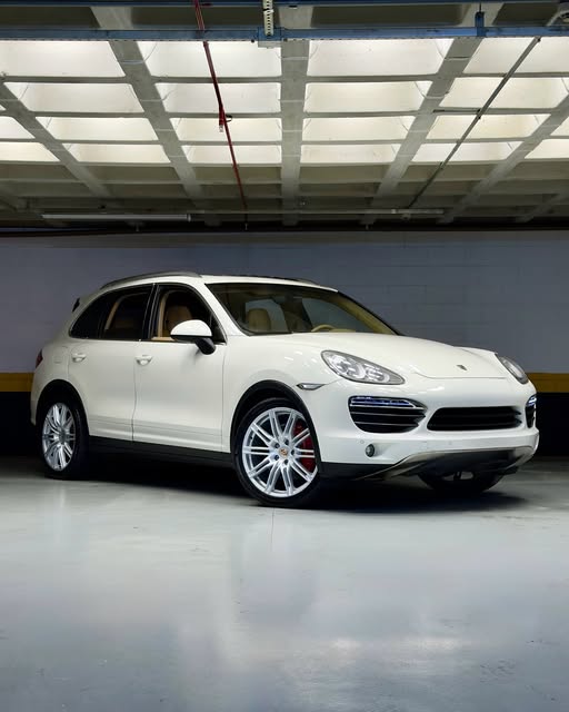 PORSCHE CAYENNE S - Imagem 1
