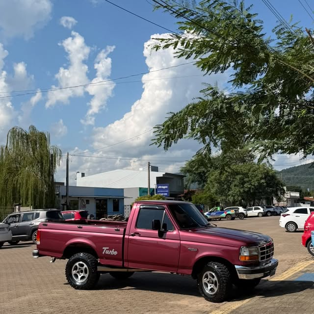 FORD F-1000 XLT - Imagem 3