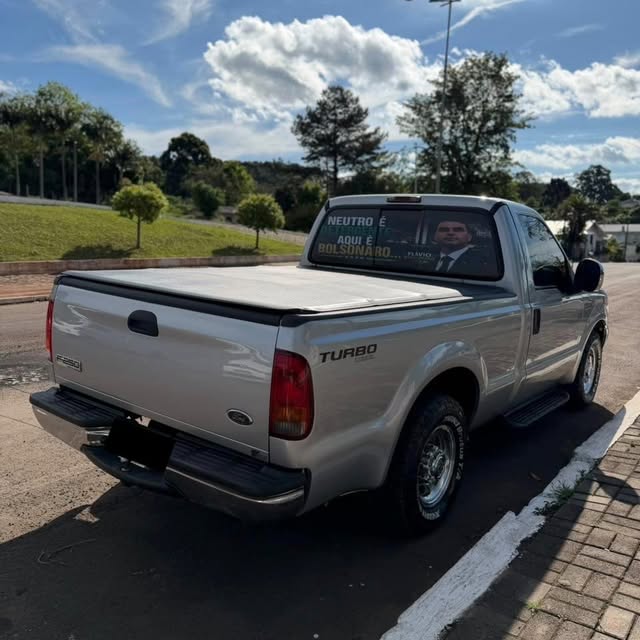 FORD F-250 XLT-L - Imagem 6