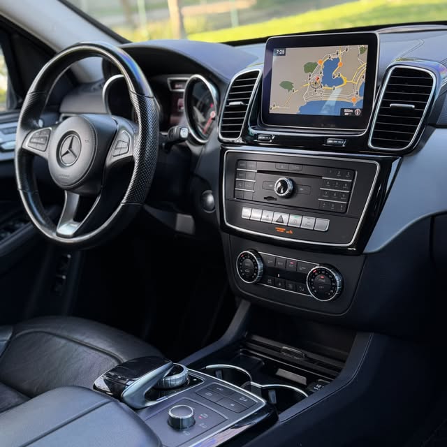 MERCEDES-BENZ GLS 350 - Imagem 6