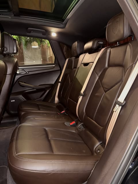 PORSCHE MACAN 2.0 TURBO - Imagem 11
