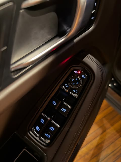 PORSCHE MACAN 2.0 TURBO - Imagem 14