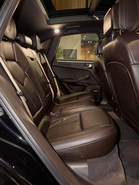 PORSCHE MACAN 2.0 TURBO - Imagem 17