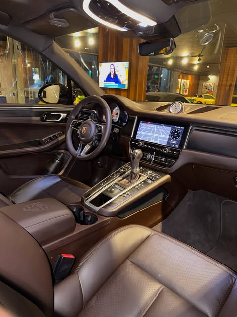 PORSCHE MACAN 2.0 TURBO - Imagem 18
