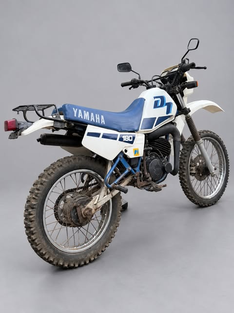 YAMAHA DT 180 - Imagem 4