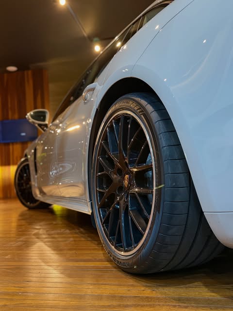 PORSCHE PANAMERA 4 E-HYBRID SPORT TURISMO - Imagem 17