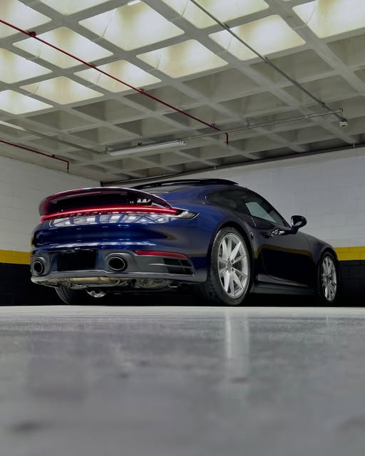 PORSCHE 911 CARRERA - Imagem 2