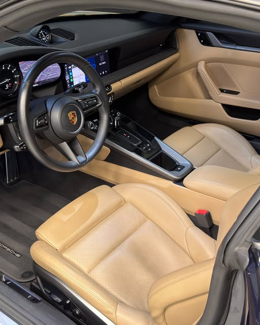 PORSCHE 911 CARRERA - Imagem 12