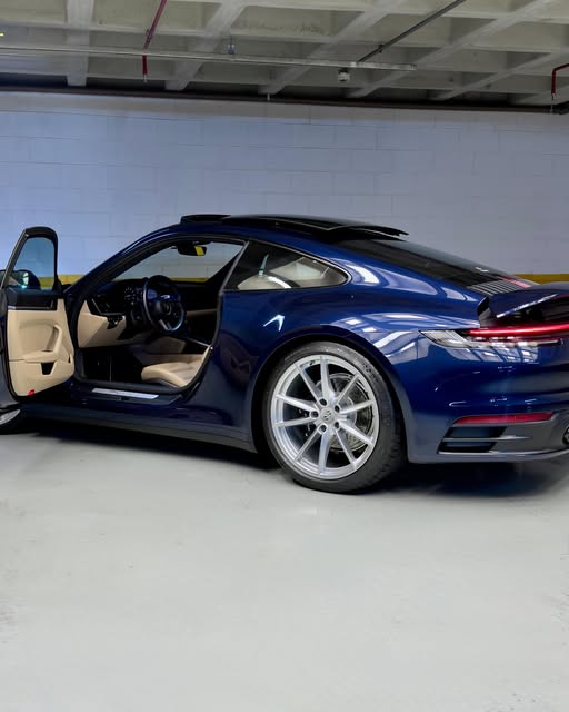 PORSCHE 911 CARRERA - Imagem 4