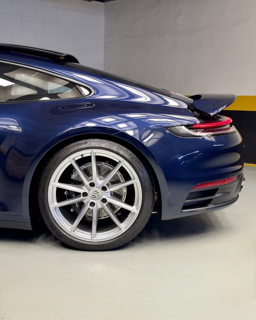 PORSCHE 911 CARRERA - Imagem 5