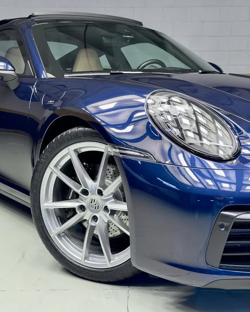 PORSCHE 911 CARRERA - Imagem 6