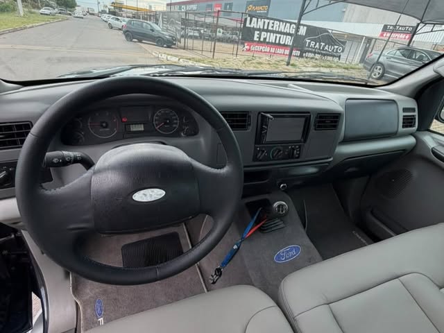FORD F-250 XLT - Imagem 11