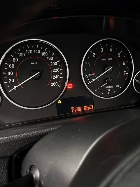 BMW 320I - Imagem 7