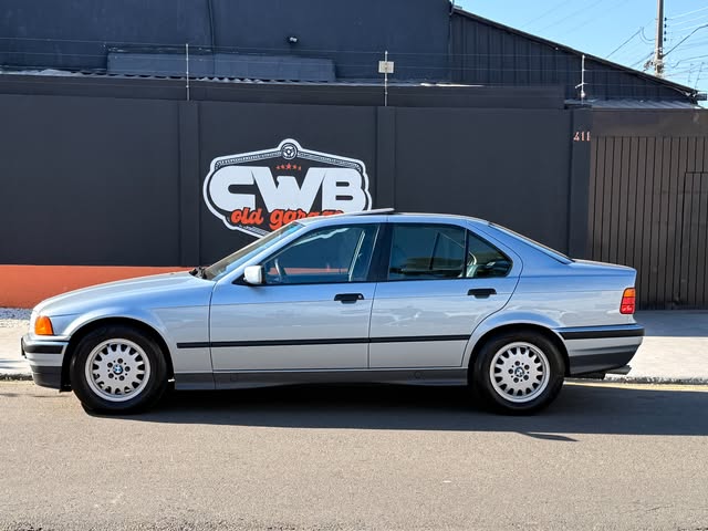 BMW 325I - Imagem 2
