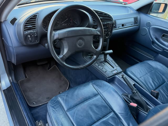 BMW 325I - Imagem 8