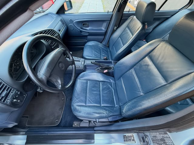 BMW 325I - Imagem 9