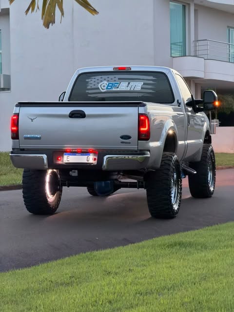 FORD F-250 XLT - Imagem 8