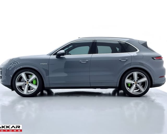 PORSCHE CAYENNE S E-HYBRID - Imagem 6