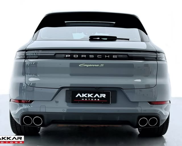 PORSCHE CAYENNE S E-HYBRID - Imagem 9