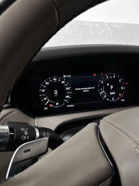 LAND ROVER RANGE ROVER VELAR R-DYNAMIC SE - Imagem 8
