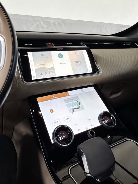 LAND ROVER RANGE ROVER VELAR R-DYNAMIC SE - Imagem 9