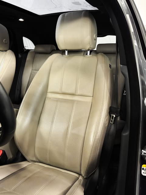 LAND ROVER RANGE ROVER VELAR R-DYNAMIC SE - Imagem 10