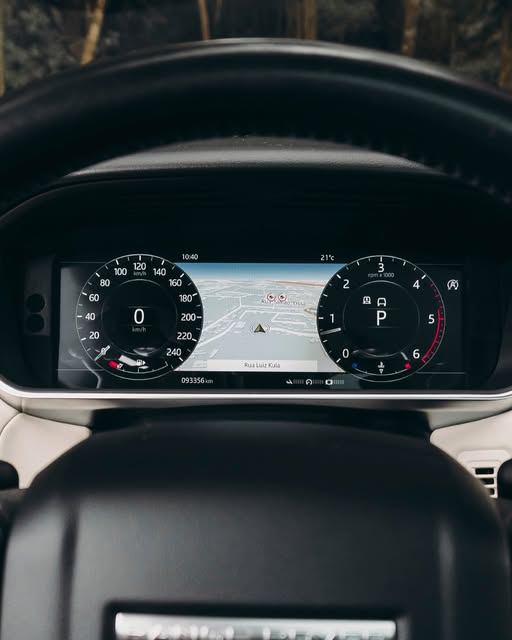 LAND ROVER RANGE ROVER SPORT HSE - Imagem 4