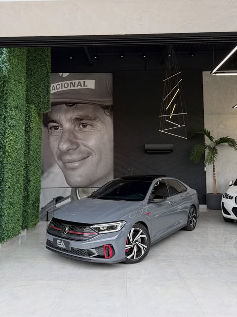 VOLKSWAGEN JETTA GLI - Imagem 1