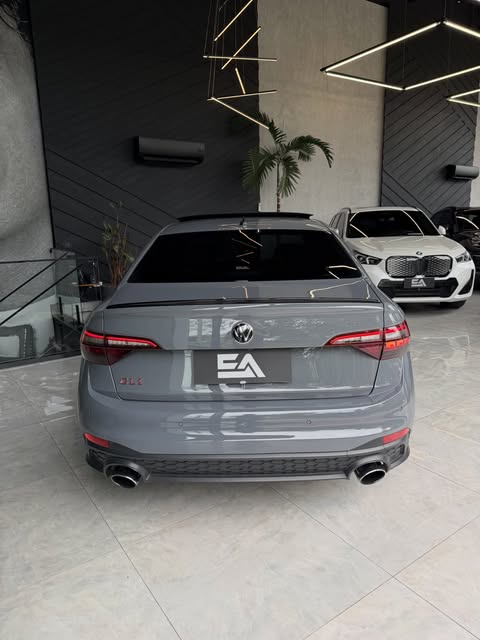 VOLKSWAGEN JETTA GLI - Imagem 10