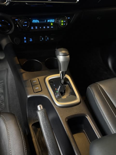 TOYOTA HILUX SRX PLUS - Imagem 8