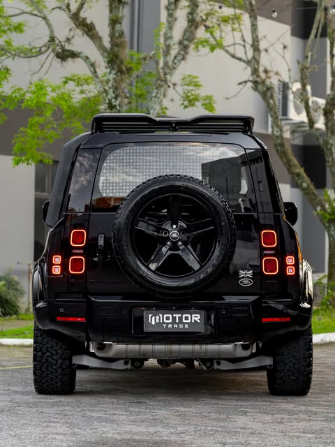 LAND ROVER DEFENDER 90 SE - Imagem 12