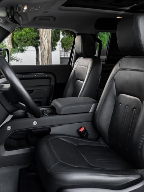 LAND ROVER DEFENDER 90 SE - Imagem 8