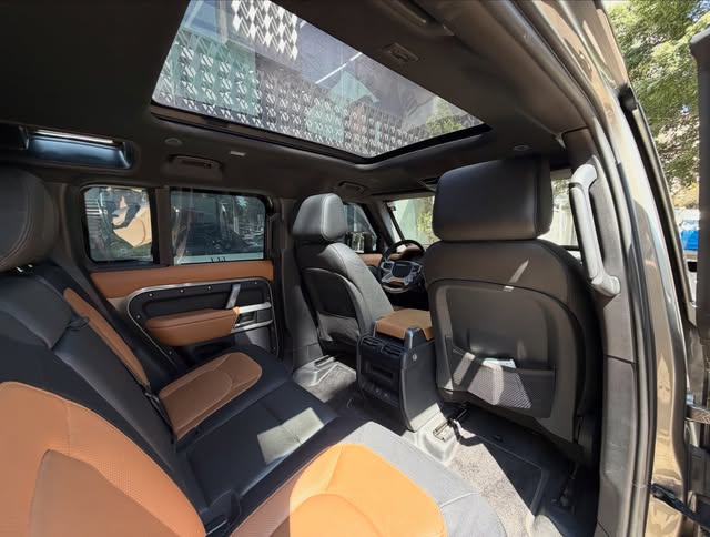 LAND ROVER DEFENDER P400E PHEV 110 X-DYNAMIC HSE - Imagem 15