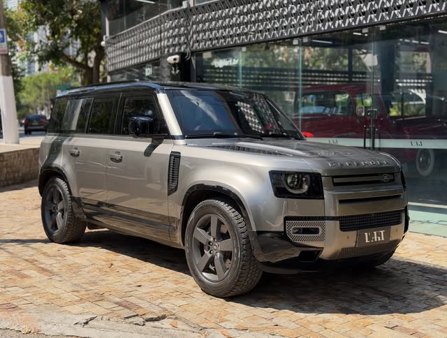LAND ROVER DEFENDER P400E PHEV 110 X-DYNAMIC HSE - Imagem 7