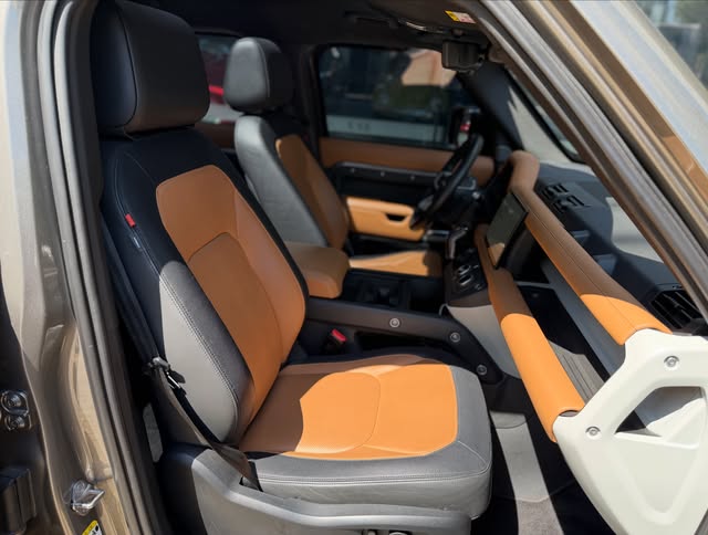 LAND ROVER DEFENDER P400E PHEV 110 X-DYNAMIC HSE - Imagem 9