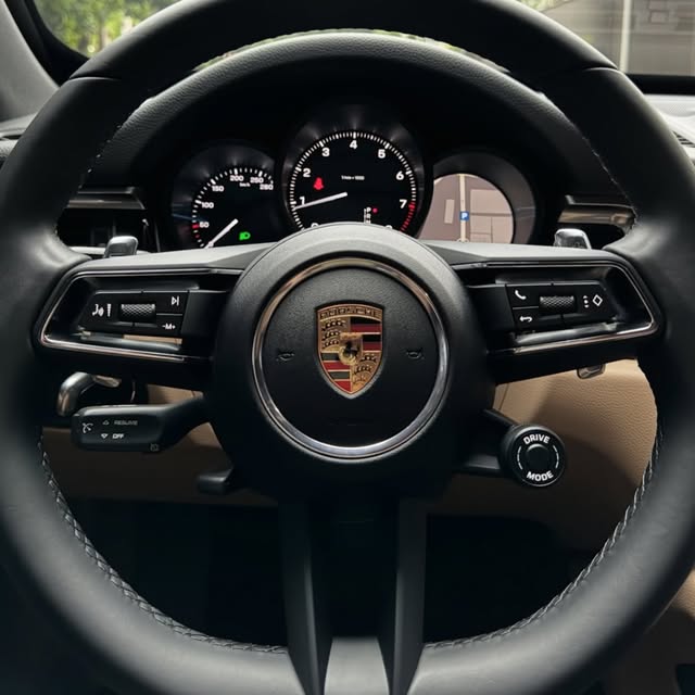 PORSCHE MACAN 2.0 TURBO - Imagem 19