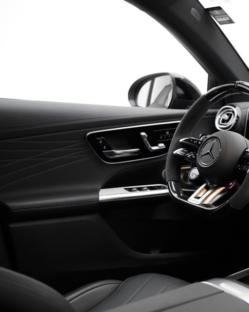 MERCEDES-BENZ GLC 63 S E PERFORMANCE - Imagem 4