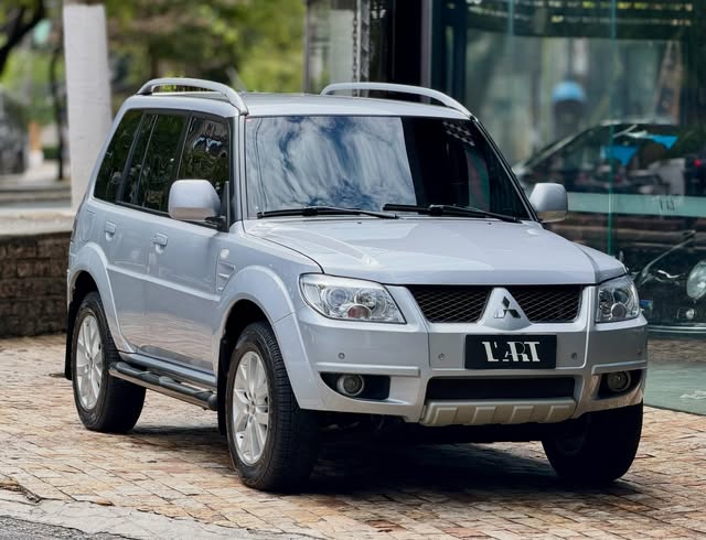 MITSUBISHI PAJERO TR4 - Imagem 1
